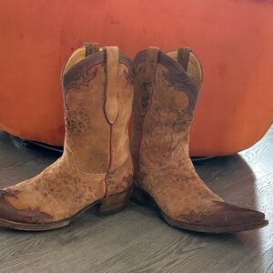 Old Gringo Tan and Brown Ankle Boots-animal print